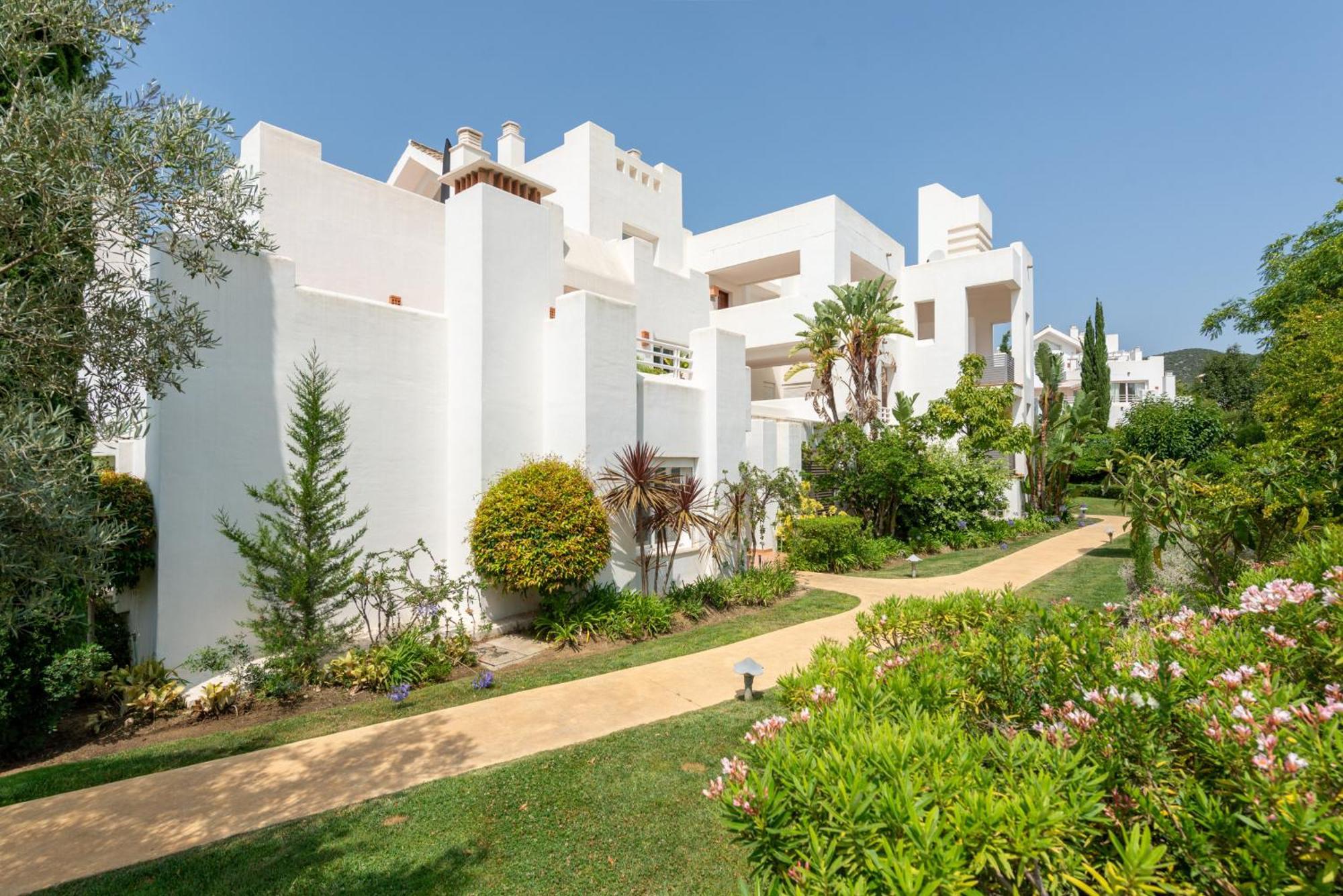 Alcazaba Lagoon 2425 Luxury Private Beach Estepona Extérieur photo